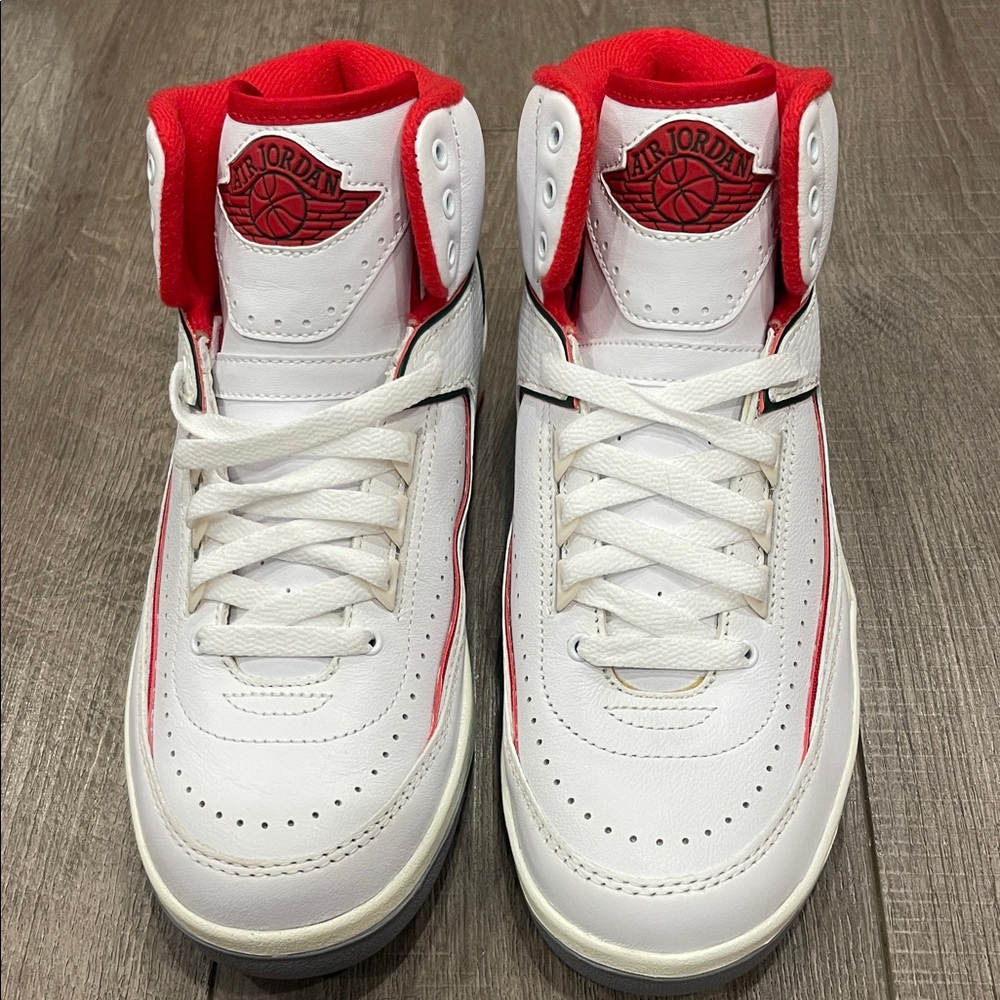 New Air Jordan 2 Retro “Origins” Boys Size 6 Nike DW8562-101